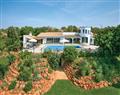 Enjoy a leisurely break at Casa das Pedras; Boliquieme; Algarve