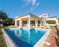 Take things easy at Villa Casa Luana; Vale de Parra; Algarve