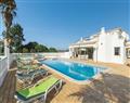 Enjoy a leisurely break at Villa Casa Omar; Armacao de Pera; Algarve