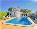 Take things easy at Villa Lilac; Castelo; Algarve