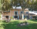 Enjoy a leisurely break at Villa Mas des Jardins; Avignon; Provence
