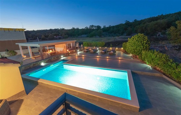 Holiday Home - Split - Ugljane in Croatia, Split - Ugljane, Croatia