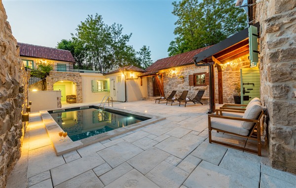 Holiday Home - Zadar - Pristeg in Croatia, Zadar - Pristeg, Croatia