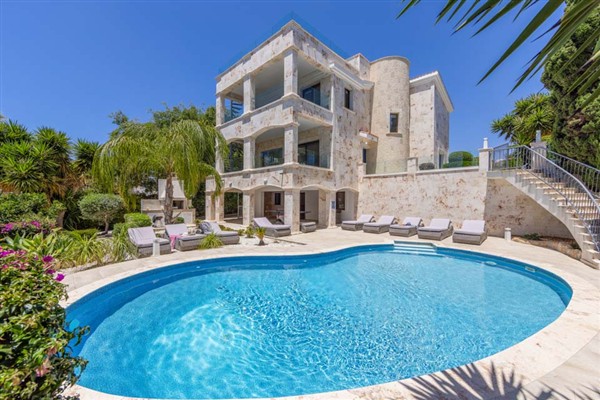 Amelia Bay 2 in Cyprus