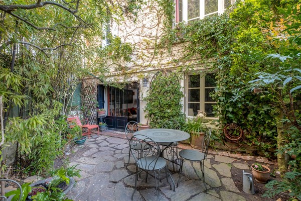 Apartment Damesme in France