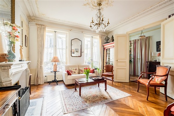 Apartment Turin in Paris, France