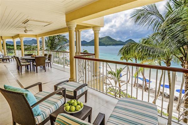 Beachfront Villa Suite - Caribbean