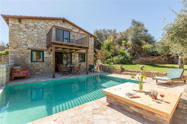 Carob Tree Cottage in Crete