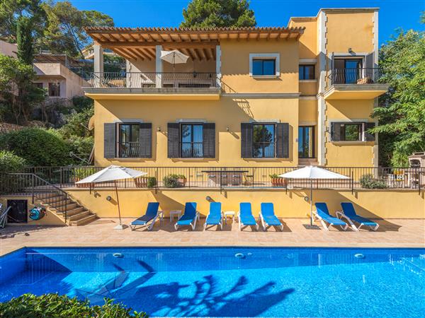 Casa Cadernera in Spain