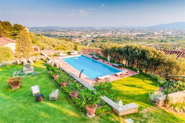 Castello della Nebbia in Italy