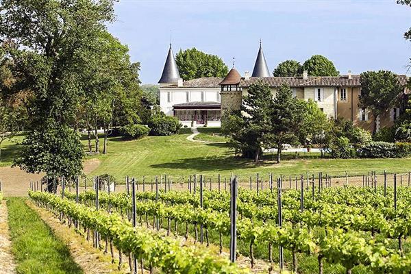 Chateau Belles Vignes in Gironde