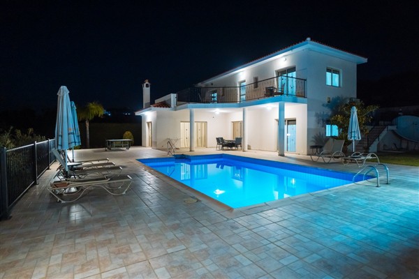 Eframia Dyo in Cyprus