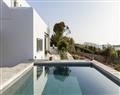 Take things easy at Elia Beach Villa; Paros; Greece