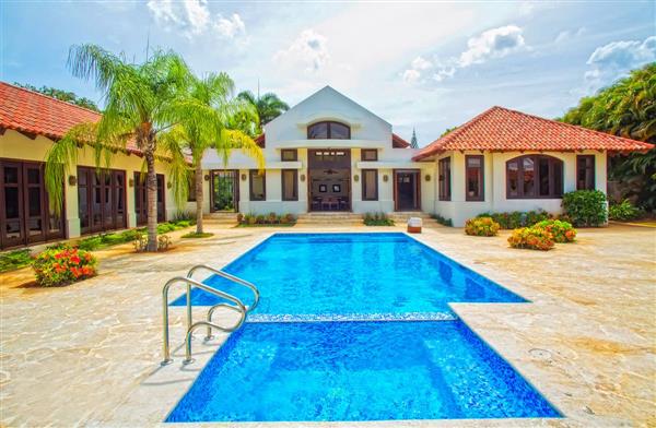 Four Bedroom Classic Villa - Caribbean