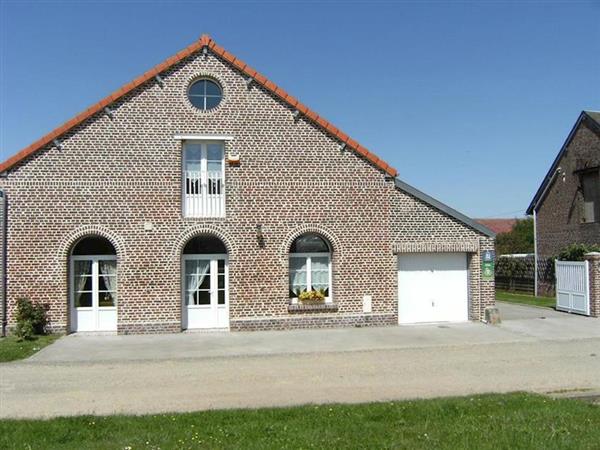 Gite Le Rimber in Crisolles, Picardy, France sleeps 11