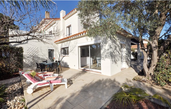 Holiday Home - Canet Plage in France in Canet Plage, France