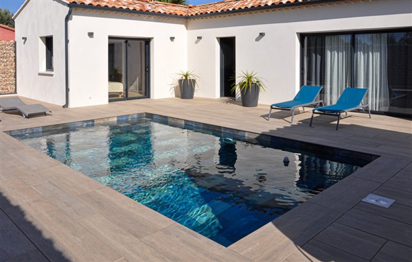 Holiday Home - Chateauneuf-du-Pape in France in Chateauneuf-du-Pape, France