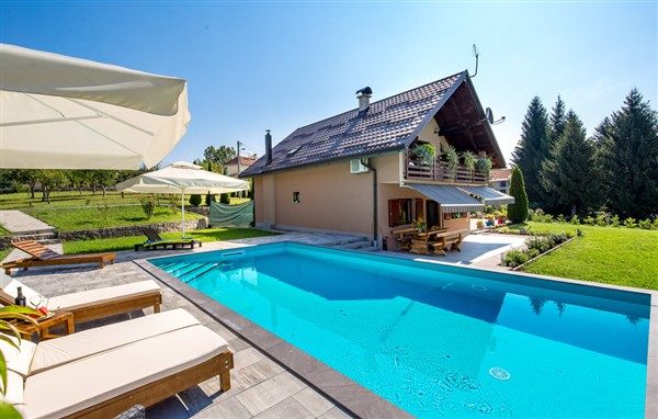 Holiday Home - Donje Taboriste-Slunj in Croatia in Donje Taboriste-Slunj, Croatia