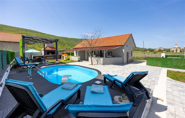Holiday Home - Drnis-Kricke in Croatia, Drnis-Kricke, Croatia