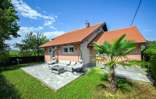 Holiday Home - Duga Resa - Sv Petar Mreznicki in Croatia in Duga Resa - Sv Petar Mreznicki, Croatia