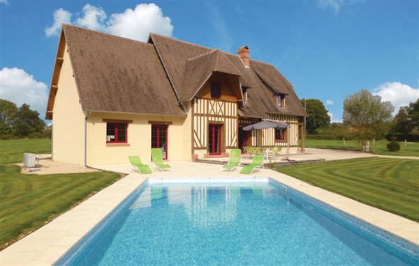 Holiday Home - La Croupte in France in La Croupte, France