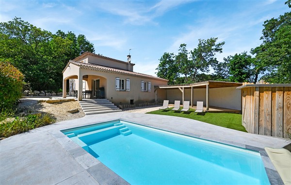Holiday Home - Orsan in France in Orsan, France