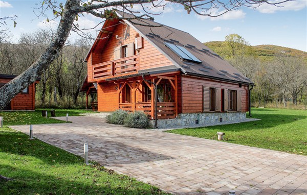 Holiday Home - Plitvicka jezera - Korenica in Croatia in Plitvicka jezera - Korenica, Croatia