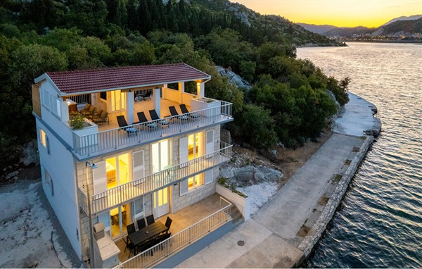 Holiday Home - Ploce - Rogotin in Croatia in Ploce - Rogotin, Croatia