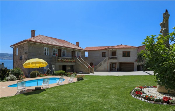 Holiday Home - Raxo in Spain in Raxo, Spain