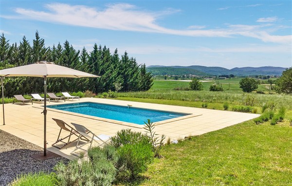 Holiday Home - Saint Jean De Maruejols in France in Saint Jean De Maruejols, France