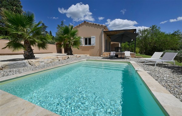 Holiday Home - Saint-Michel-d'Euzet in France in Saint-Michel-d'Euzet, France