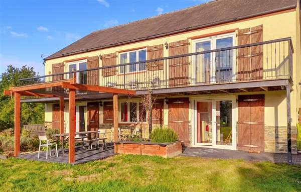 Holiday Home - Saint-Pierre-sur-Orthe in France in Saint-Pierre-sur-Orthe, France