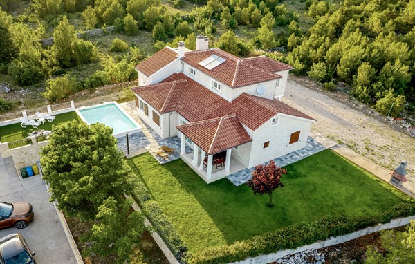 Holiday Home - Sibenik - Dubrava in Croatia in Sibenik - Dubrava, Croatia