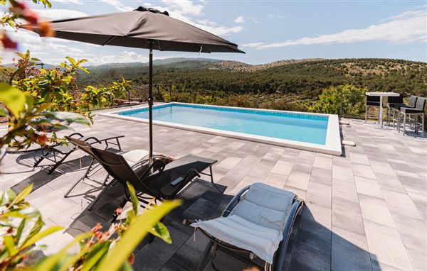 Holiday Home - Sibenik-Vrpolje in Croatia, Sibenik-Vrpolje, Croatia