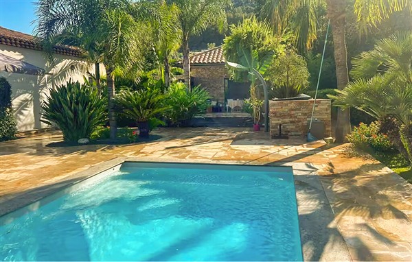 Holiday Home - Solliès-Pont in France in Solliès-Pont, France