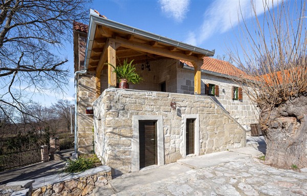 Holiday Home - Split - Obrovac Sinjski in Croatia in Split - Obrovac Sinjski, Croatia