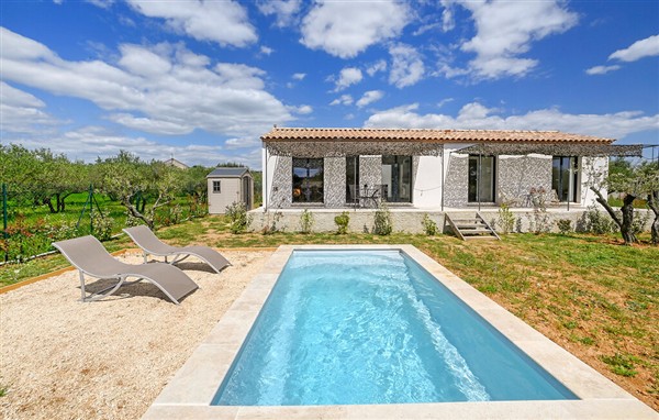 Holiday Home - St Maximin in France in St Maximin, France