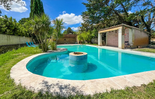 Holiday Home - Tarascon in France in Tarascon, France