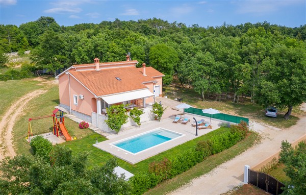 Holiday Home - Tinjan - Radetici in Croatia, Tinjan - Radetici, Croatia