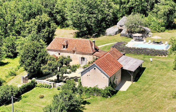 Holiday Home - Tourtoirac in France in Tourtoirac, France