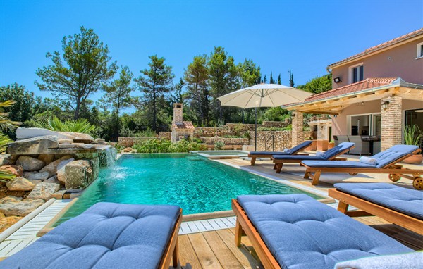 Holiday Home - Ugljan-Sutomiscica in Croatia in Ugljan-Sutomiscica, Croatia