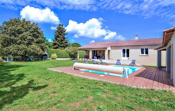Holiday Home - Uzes in France in Uzes, France
