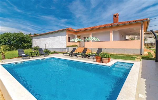 Holiday Home - Valtura in Croatia, Valtura, Croatia