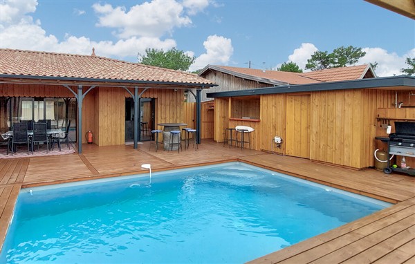 Holiday Home - Vendays-Montalivet in France in Vendays-Montalivet, France