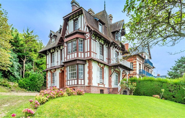 Holiday Home - Villerville in France in Villerville, France