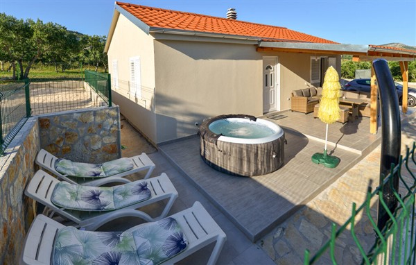 Holiday Home - Zadar- Lisane Ostrovicke in Croatia, Zadar- Lisane Ostrovicke, Croatia