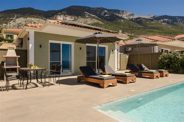 Ionian Dreaming in Kefalonia