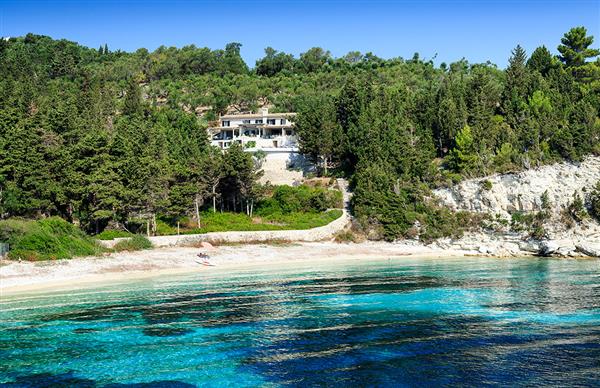 Kipos House in Greece