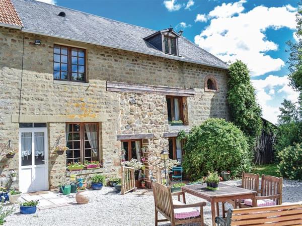 La Maison En Pierre in Passais-la-Conception, Normandy, France