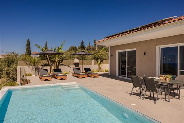 Lourdas Sunshine in Kefalonia